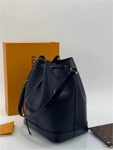 Сумка LOUIS VUITTON 137191