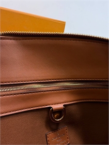 Сумка  LOUIS VUITTON 137202