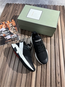 Кроссовки TF 137305