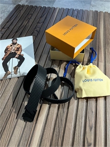 Ремень LV 137440