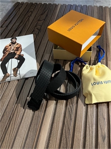 Ремень LV 137440