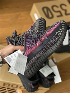 Кроссовки Yeezy 137542 - фото 249931