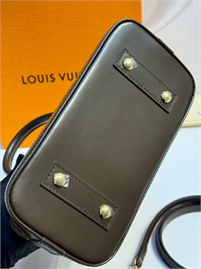Сумка  LOUIS VUITTON 137544