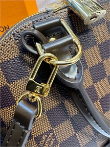 Сумка  LOUIS VUITTON 137544