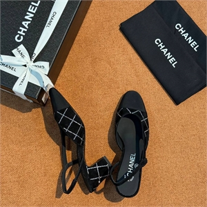 Туфли CHANEL 137557