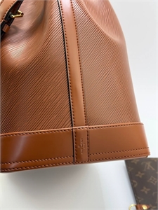 Сумка  LOUIS VUITTON 137578