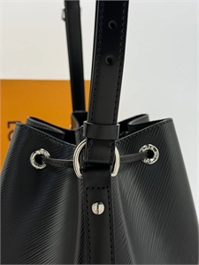 Сумка  LOUIS VUITTON 138040