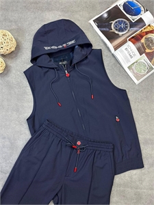 Прогулочный костюм KITON 138558