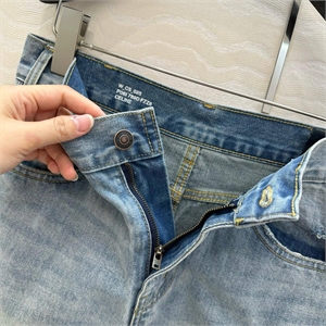 Шорты CELINE 138740