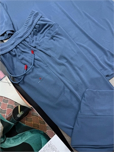 Прогулочный костюм KITON 138931