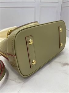 Сумка  LOUIS VUITTON 139328