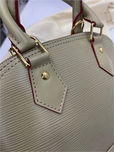 Сумка  LOUIS VUITTON 139328