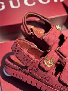 Сандалии GUCCI 139497