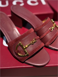 Босоножки GUCCI 140370