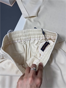 Костюм LV 142315