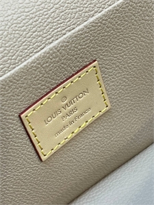 Косметичка LOUIS VUITTON 144356