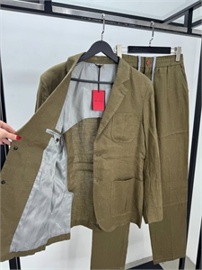 Классический костюм KITON (лен) 145398