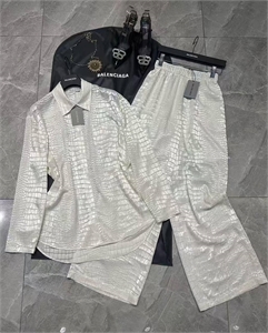 Костюм BALENCIAGA 146307