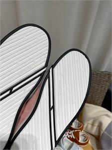 Кроссовки HERMES 146738