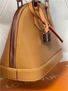 Сумка  LOUIS VUITTON 146849