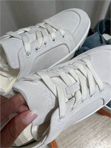 Кроссовки HERMES 147008