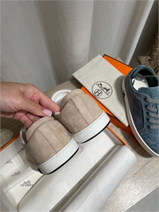 Кроссовки HERMES 147009