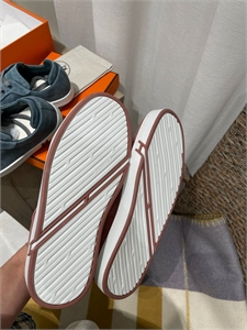 Кроссовки HERMES 147010