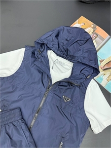 Костюм PRADA 147228