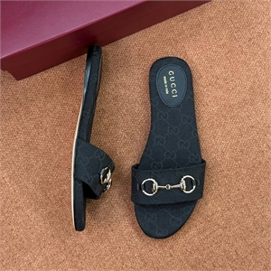 Тапочки GUCCI 147411