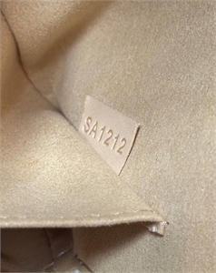 Косметичка LOUIS VUITTON 147465