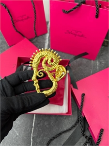 Брошь Schiaparelli 147653