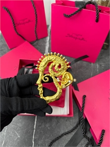 Брошь Schiaparelli 147653