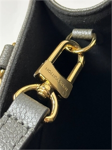 Сумка  LOUIS VUITTON 147828