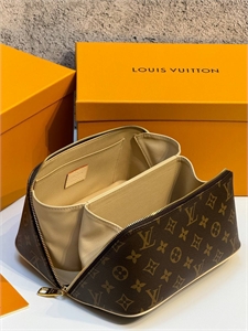 Косметичка LOUIS VUITTON 147856