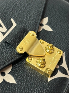 Сумка  LOUIS VUITTON 147894