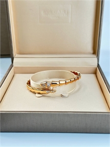 Кольцо BVLGARI 147897