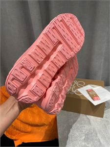 Кроссовки LOEWE 148048