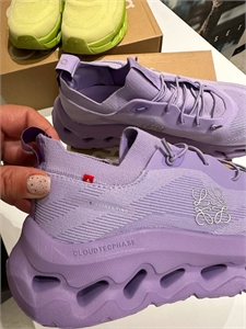 Кроссовки LOEWE 148049