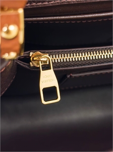 Сумка  LOUIS VUITTON 148215