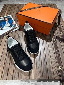Кроссовки HERMES 148259