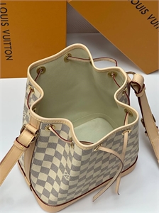 Сумка  LOUIS VUITTON 150005