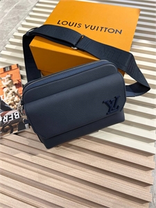 Сумка LV 25*18*11см 150122 - фото 314117