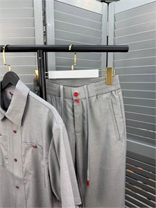 Прогулочный костюм KITON 150345