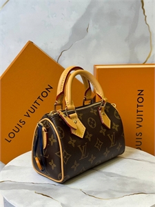 Сумка  LOUIS VUITTON 150448