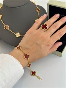 Серьги Van Cleef 152628