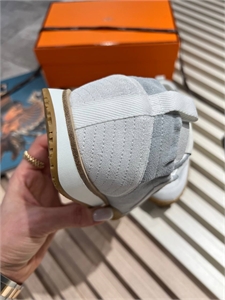 Кроссовки HERMES 152971