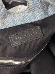 Сумка BALENCIAGA 153259