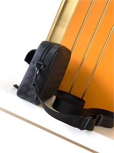 Сумка MONTBLANC 153757