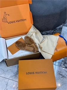 Ботинки LOUIS VUITTON 154426