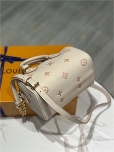 Сумка  LOUIS VUITTON 154890